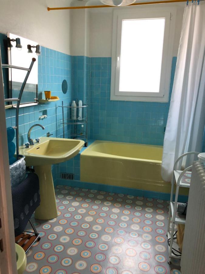 Montcalm Apartment Millau Bagian luar foto