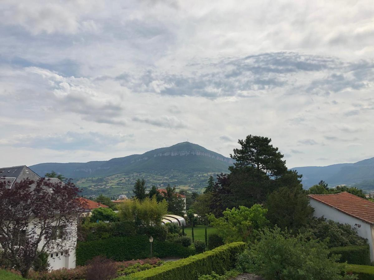 Montcalm Apartment Millau Bagian luar foto