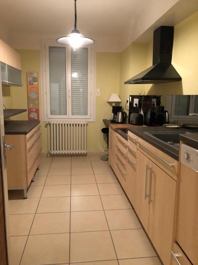 Montcalm Apartment Millau Bagian luar foto